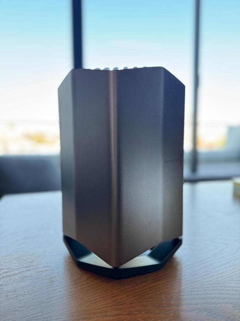 中古 Radeon RX Vega 56 Blackmagic eGPU Pro