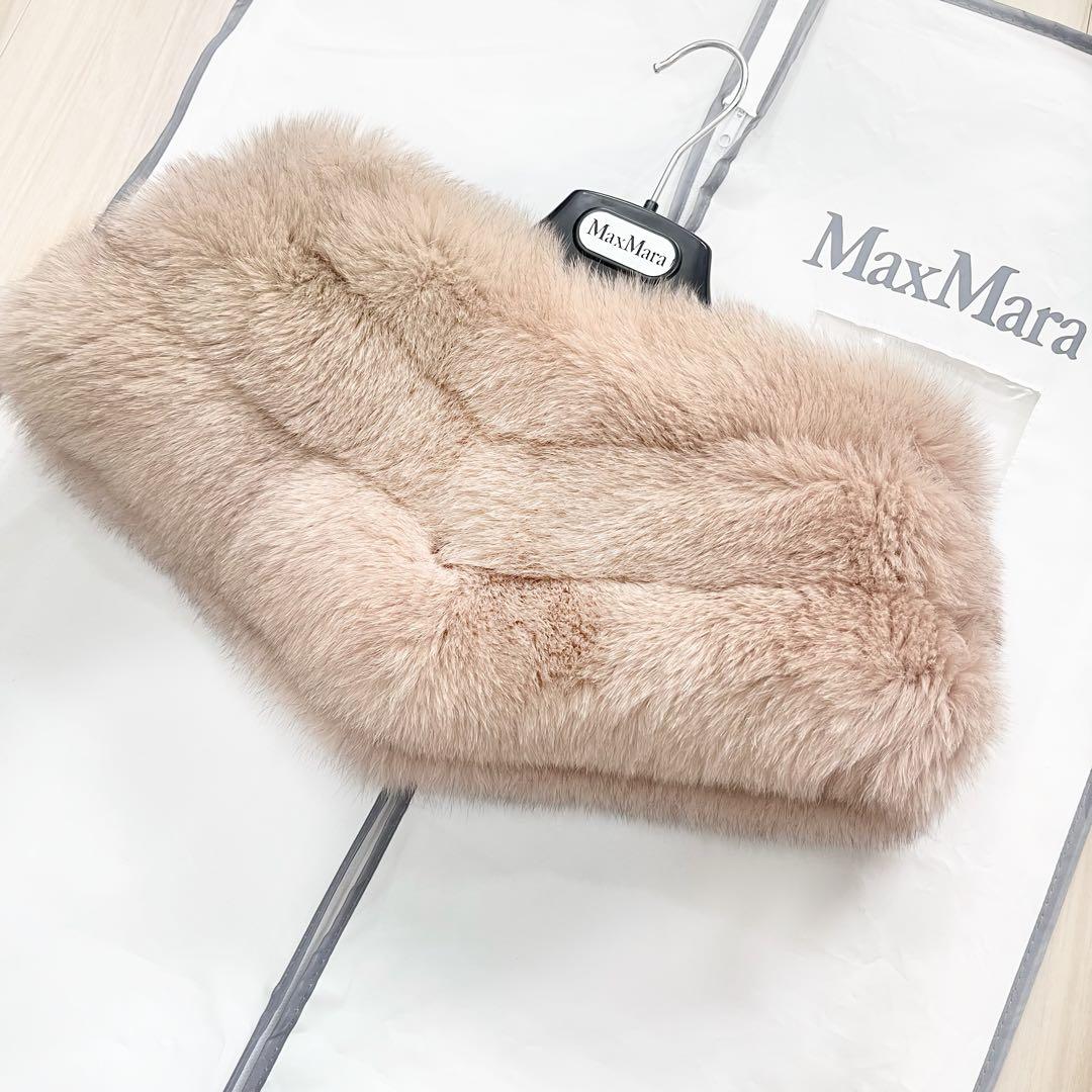 Maxmara 未使用 肉厚リアルフォックスファー スヌード マフラー