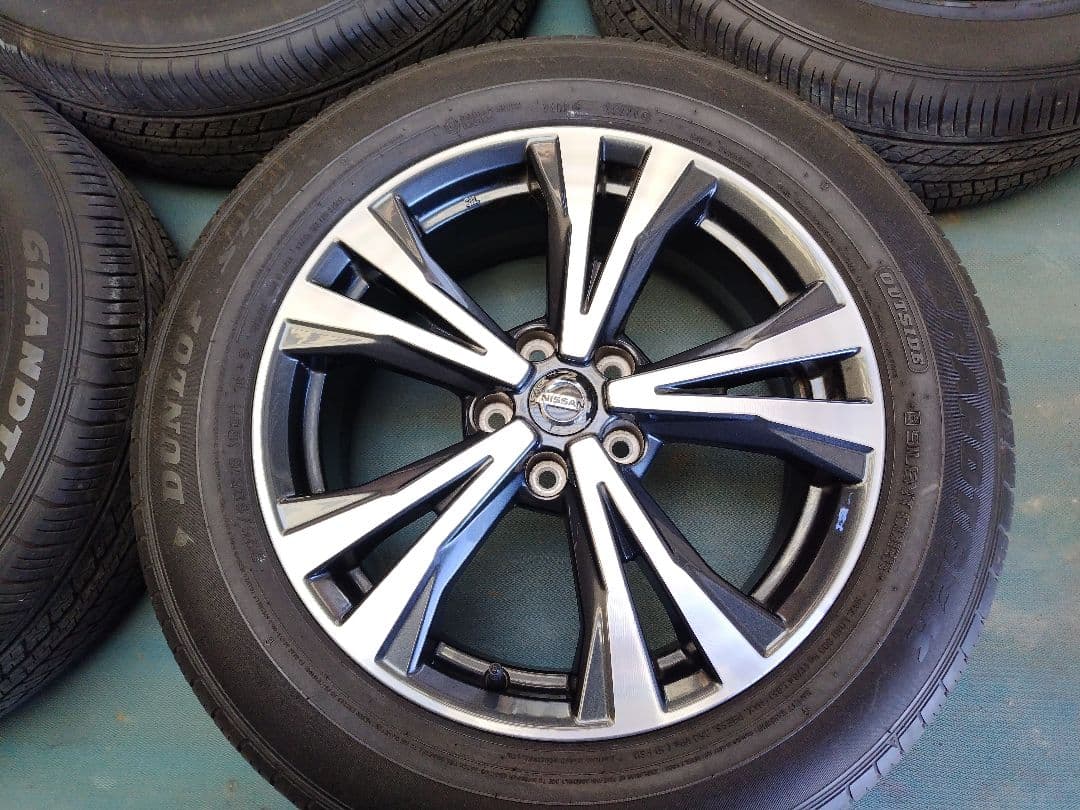日産エクストレイルT32後期純正18インチホイールタイヤセット（1本分）