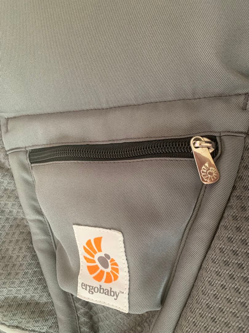【未使用に近い】エルゴベビー OMNI Breeze グラファイトグレー