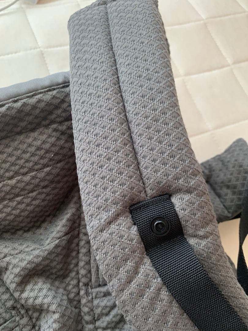 【未使用に近い】エルゴベビー OMNI Breeze グラファイトグレー