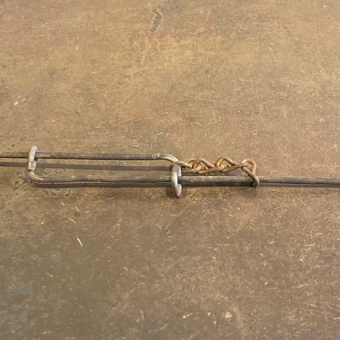 錆鉄自在鉤と古い鉄製の物掛け 二点セット