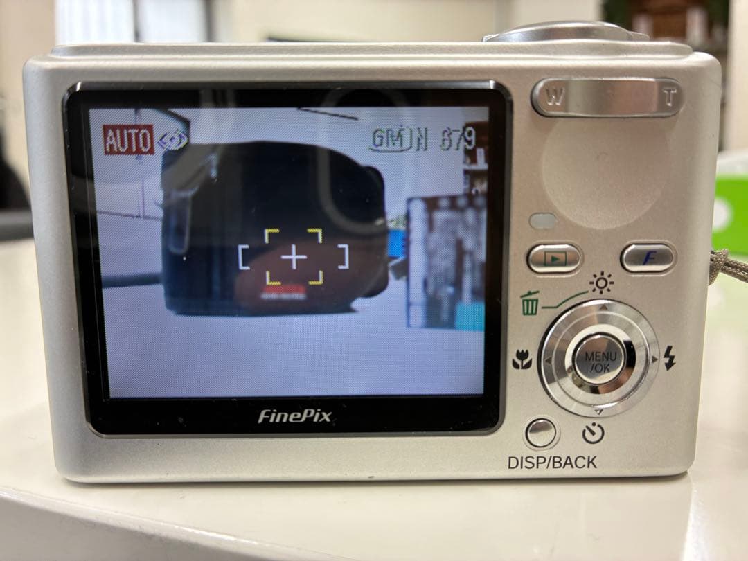 FUJIFILM finepix F10 デジタルカメラ