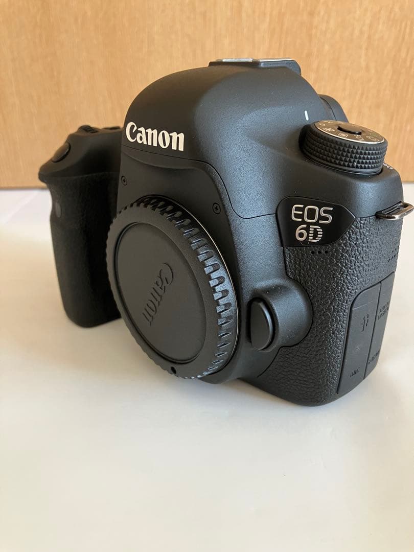 【美品】キャノン Canon EOS 6D ボディ
