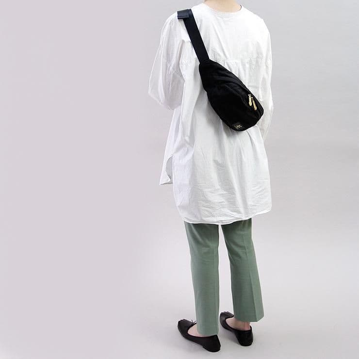 VIOLAd'ORO ヴィオラドーロ　新品❗カモフラ柄ボディバッグ　¥13200