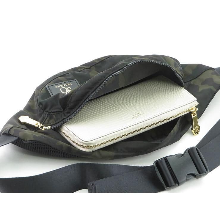 VIOLAd'ORO ヴィオラドーロ　新品❗カモフラ柄ボディバッグ　¥13200