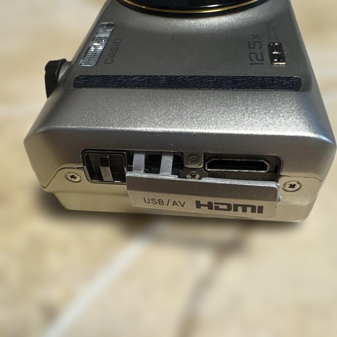 CASIO EX-ZR300コンパクトデジタルカメラ 動作未確認ジャンク品扱い