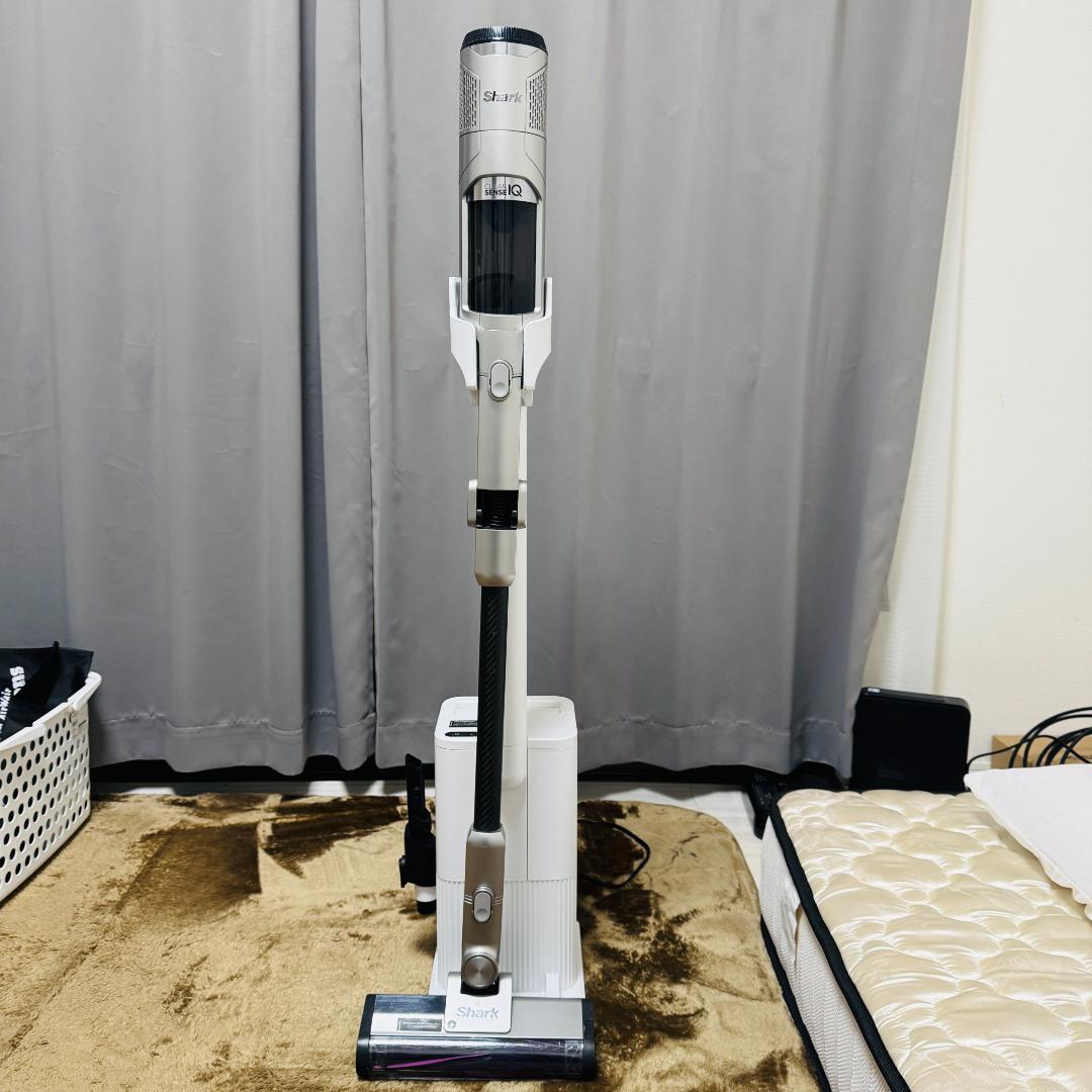 shark シャーク　Clean Sense iQ+ IW3241JSL