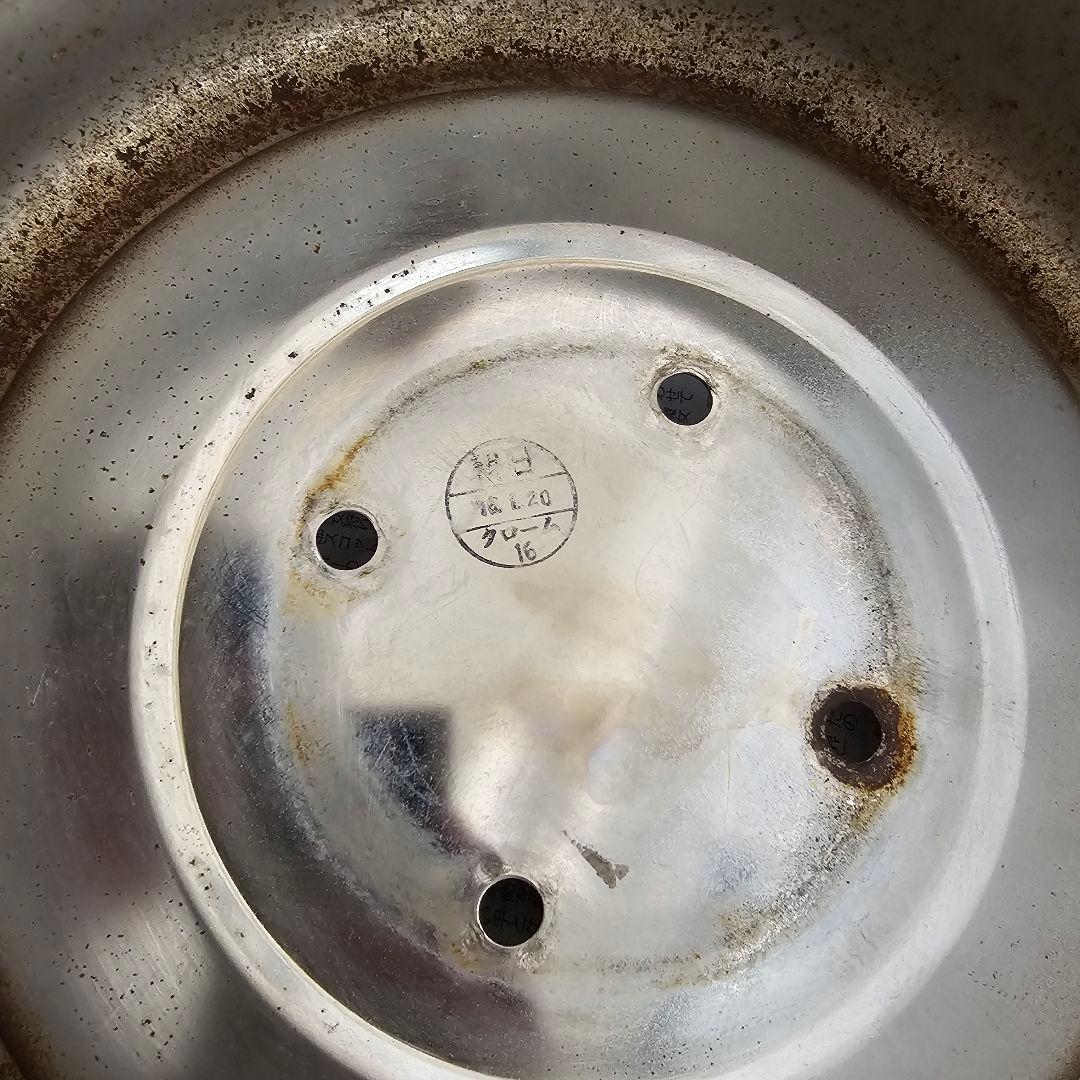 UD 純正 美品 センターキャップ クオン トレーラーヘッドで使用