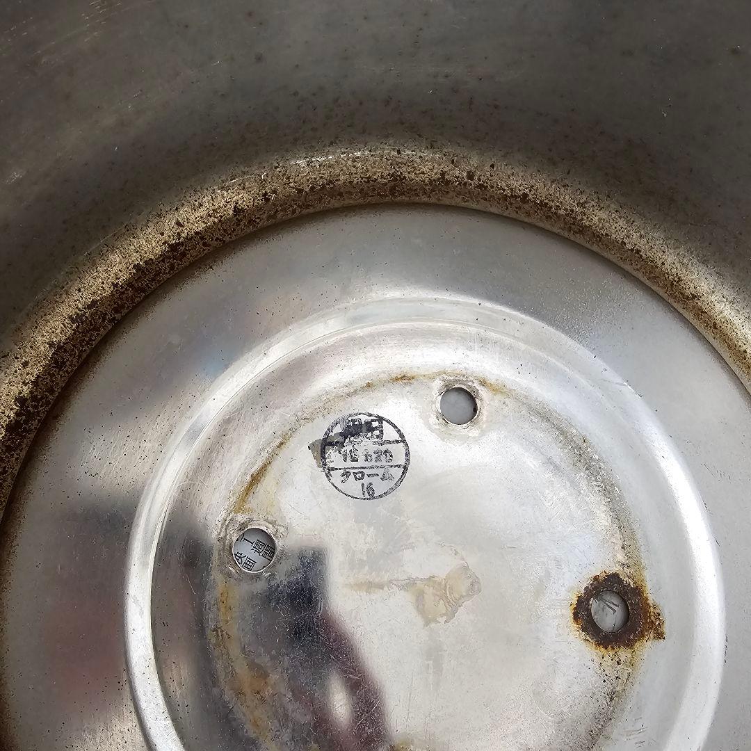 UD 純正 美品 センターキャップ クオン トレーラーヘッドで使用