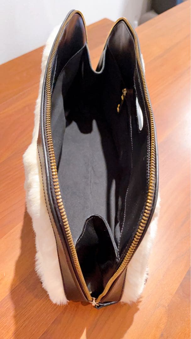 PELLICO ペリーコ　ファーバッグ　クラッチ