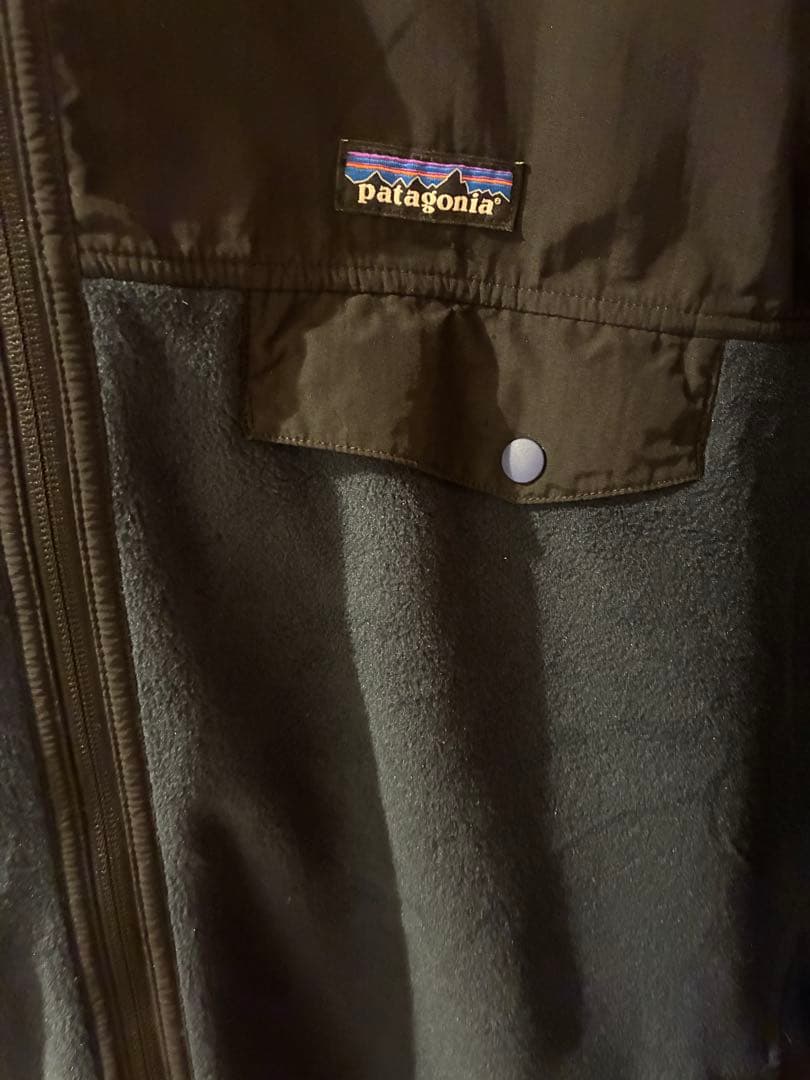 M*u様 パタゴニア　スナップt シェルドシンチラ　フーディー　2014年製　黒