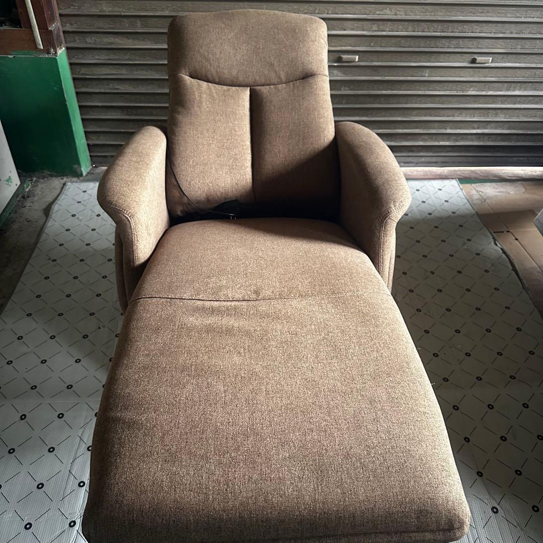 ニトリ 電動リクライニングソファ コンフェ 1人掛け パーソナル 布