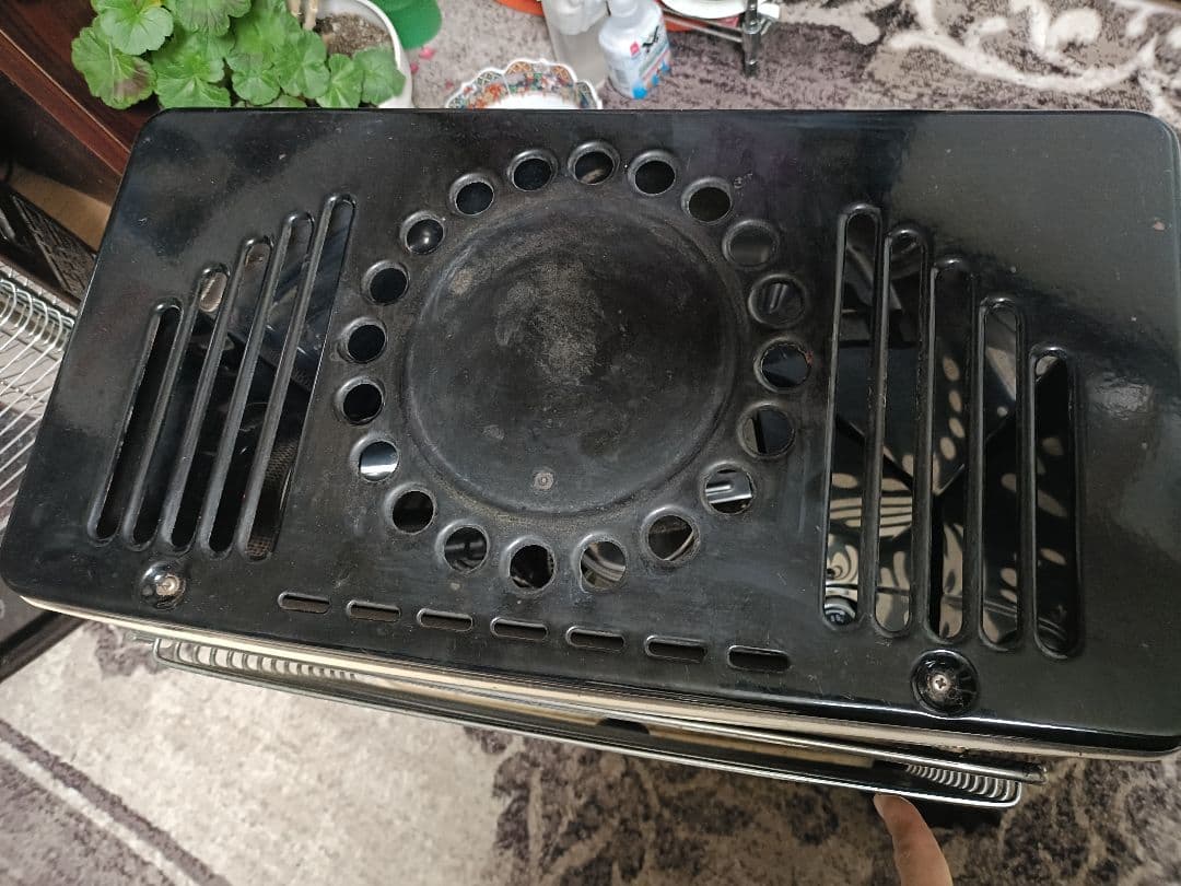 HITACHI 石油ストーブ OVH-A530 昭和レトロ反射型キャンプ向き