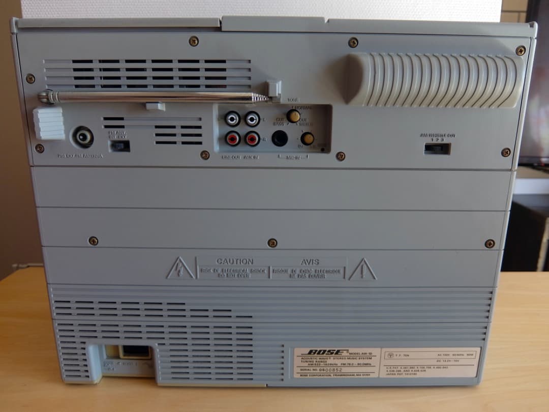 BOSE ボーズCDラジカセ AW-1D カセット可動、ラジオ受信可、CDやや難