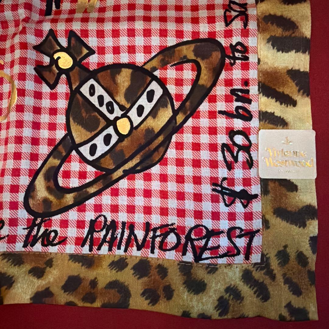 ヴィヴィアンウエストウッド　大判ハンカチ新品未使用