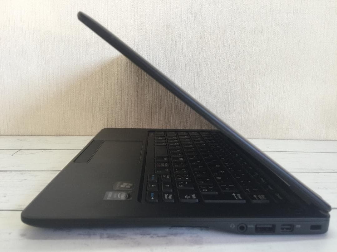 ナナDELL Latitude E7250 12.5型/Office202