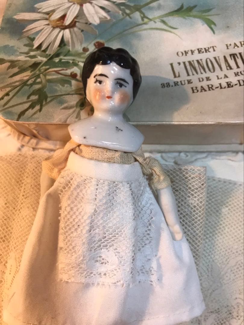 【麦子ページ】手のひらサイズのちいさな愛らしいアンティークチャイナヘッド