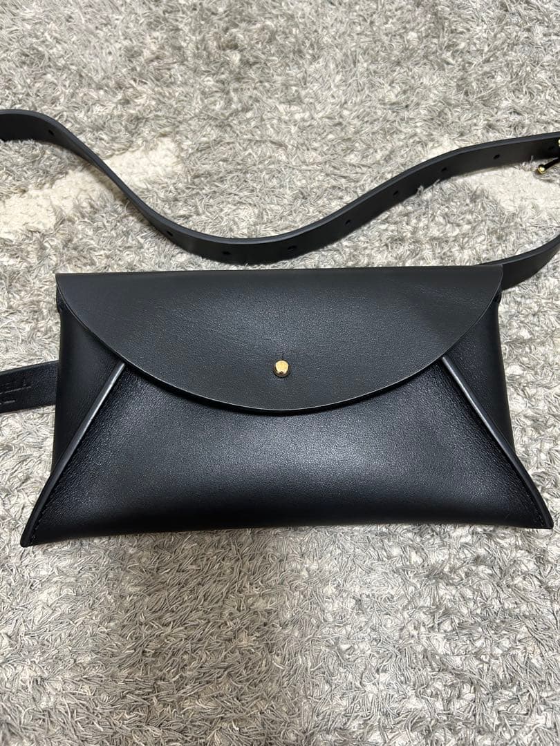 MANUELA マヌエラ ベルトバック