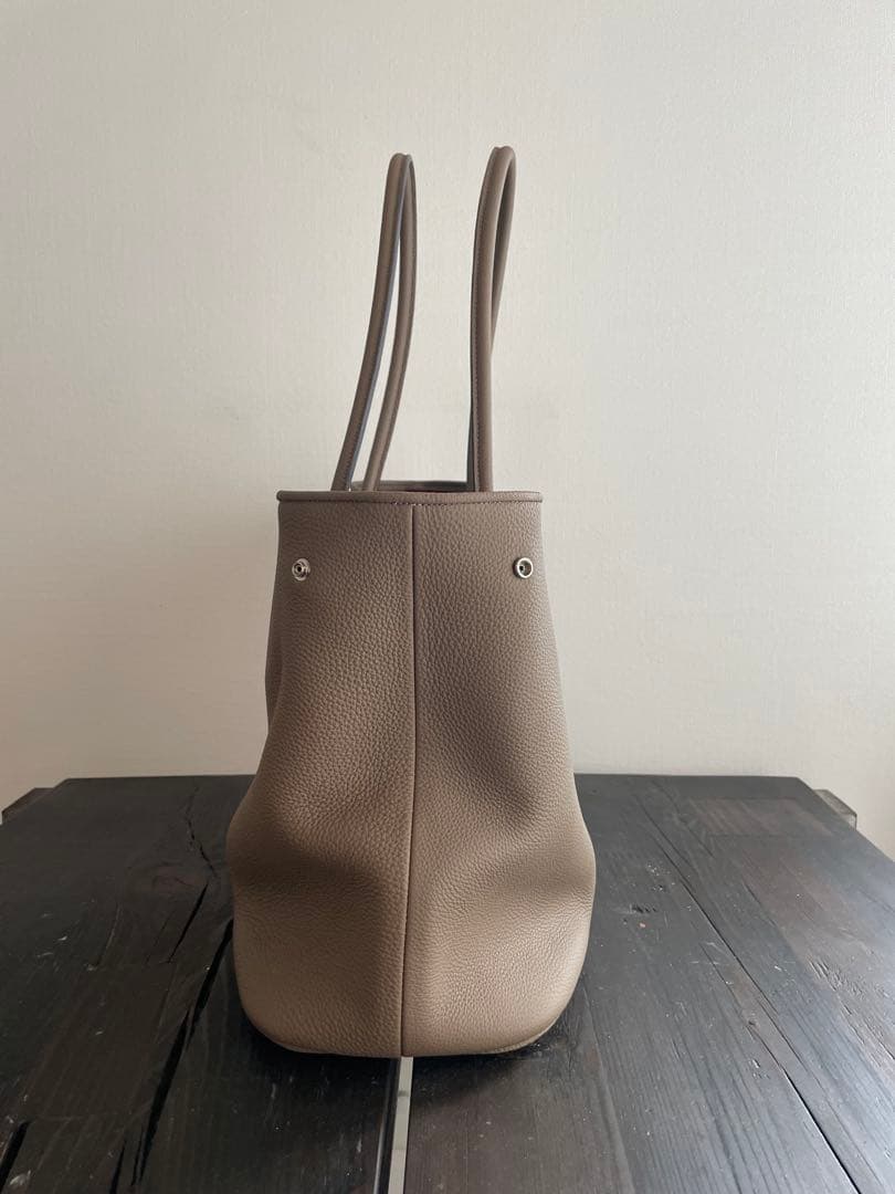 【新品未使用近】ジャーマンシュリンクレザー トートバッグ トープ