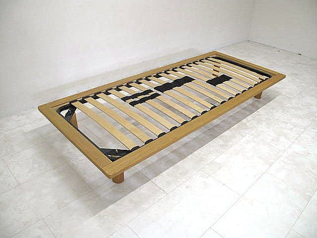 美品　MUJI　無印良品 オーク材セミシングルベッドフレーム 　木製 すのこ仕様