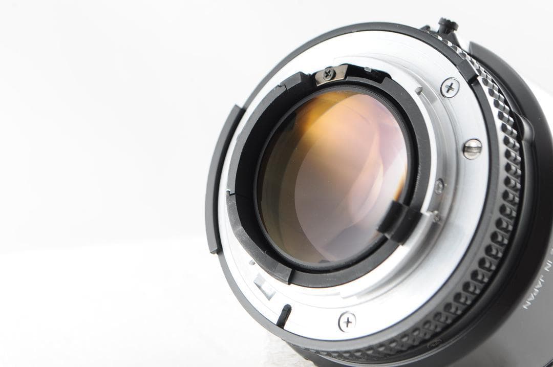★新品級　カビ、くもりなし★ Nikon AF NIKKOR 85mm f1.8