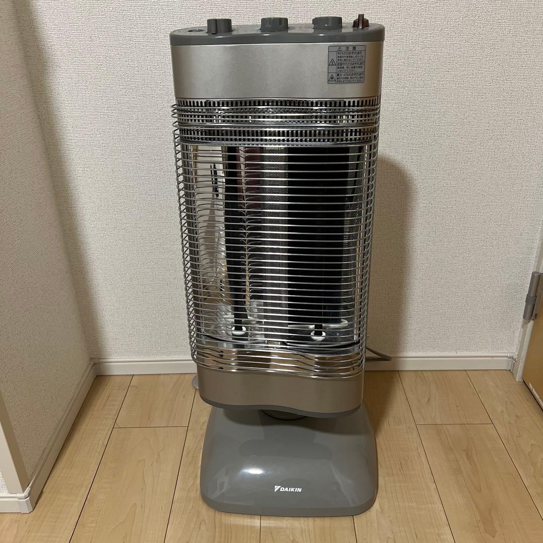 【未使用】ダイキン 遠赤外線暖房機 セラムヒート ERFT11NS 2012年製