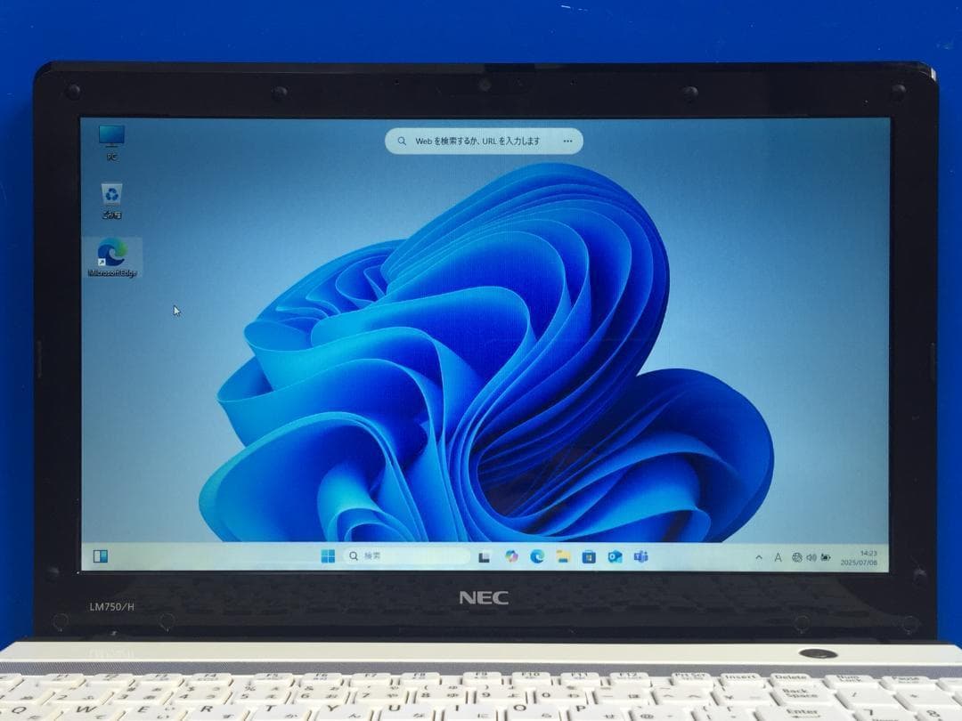 NEC PC-LM750HS6W 13.3型液晶 コンパクト テンキ付きノート