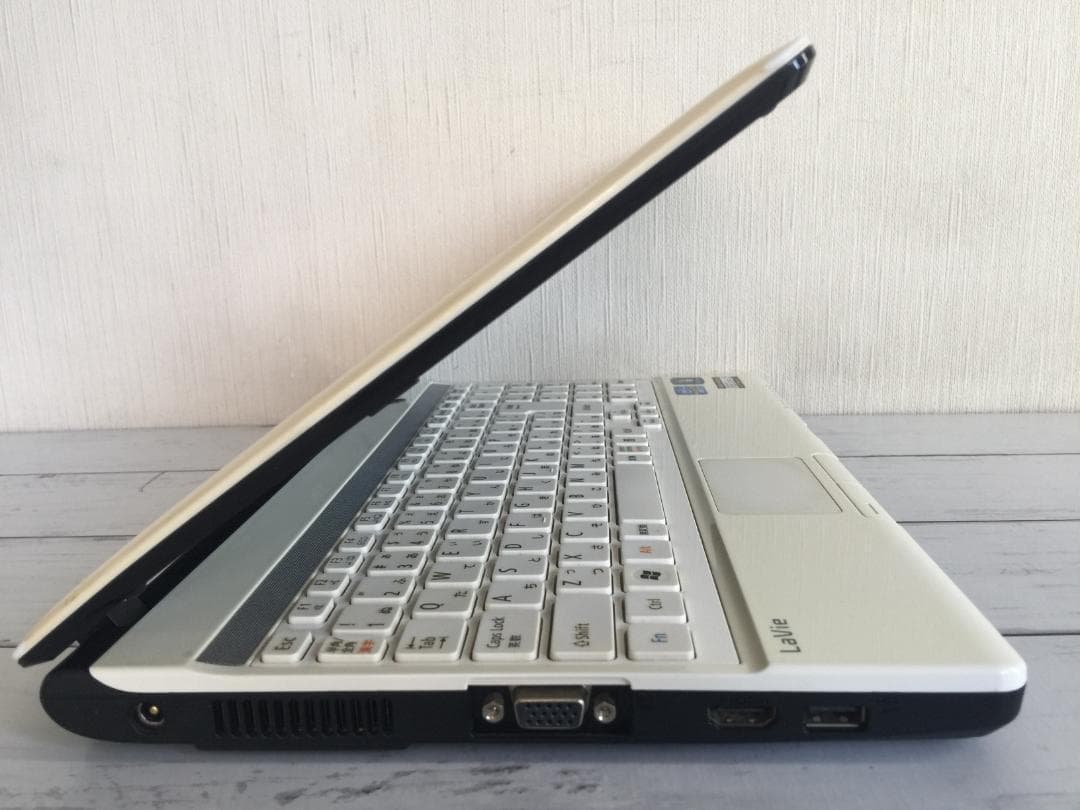 NEC PC-LM750HS6W 13.3型液晶 コンパクト テンキ付きノート