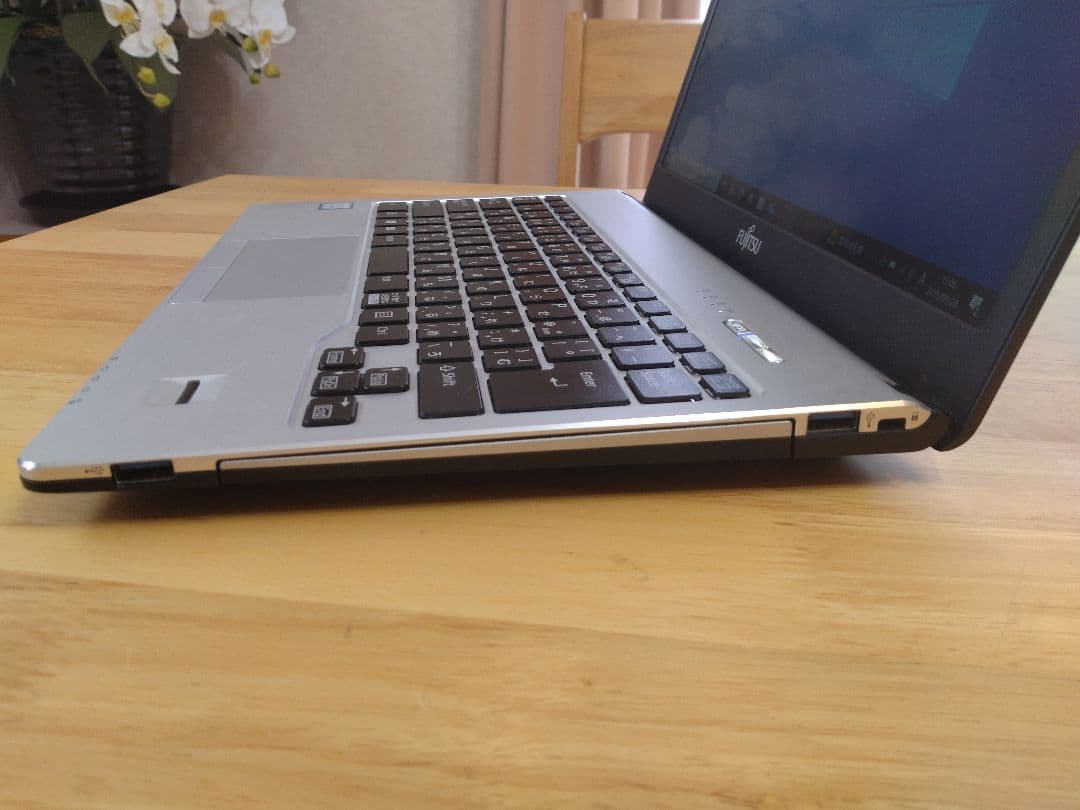 コスパ☆富士通 S936/M i5-6300U メモリ8GB SSD224G