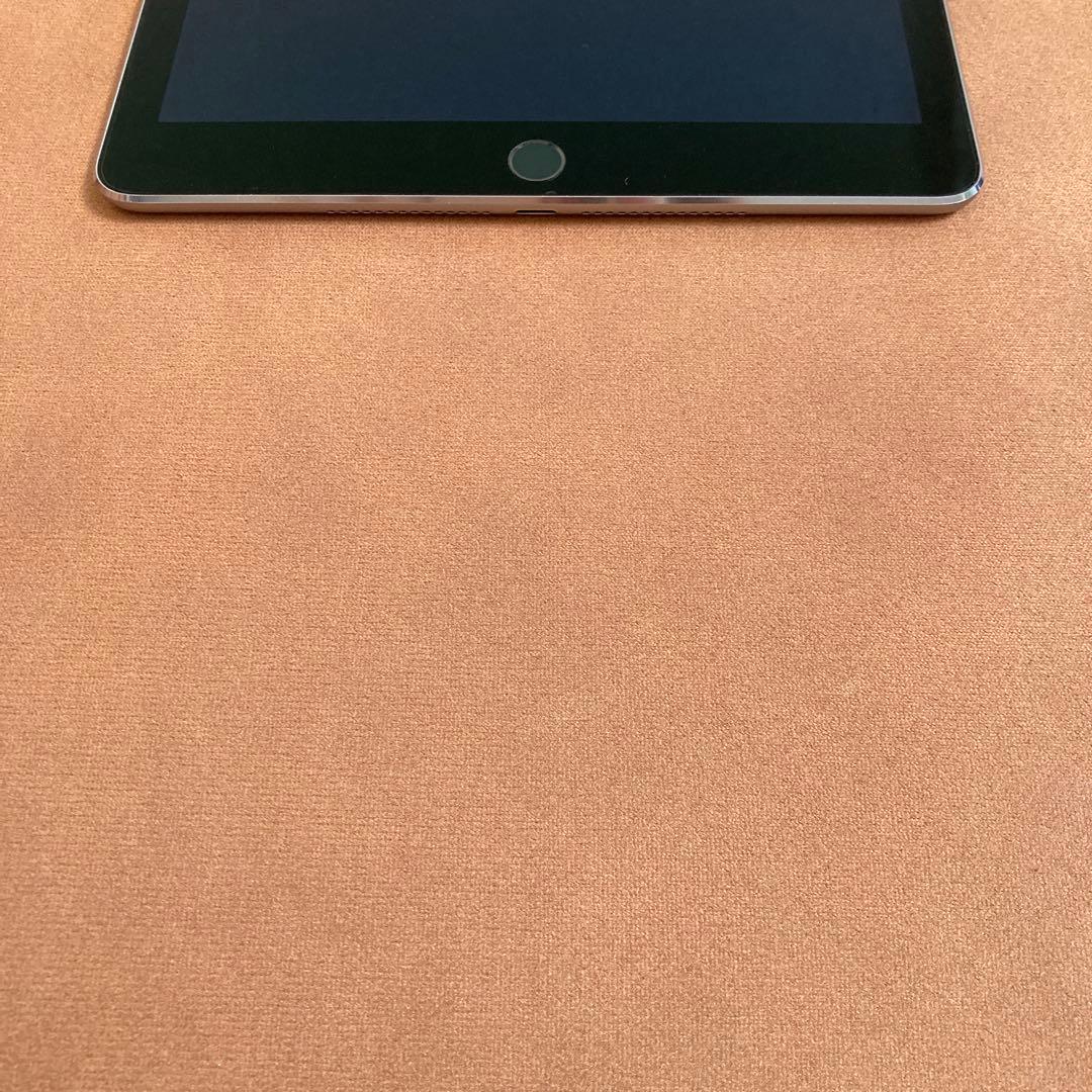 195 美品☆電池最良好☆iPad Air2 128GB WIFIモデル☆