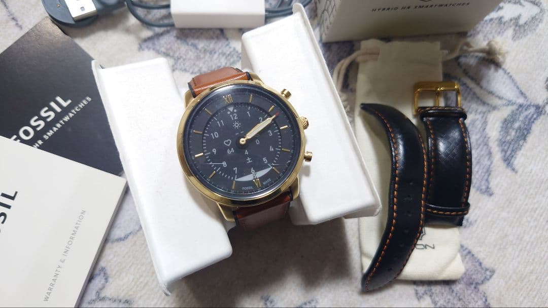 Fossil ハイブリッドスマートウォッチHR
