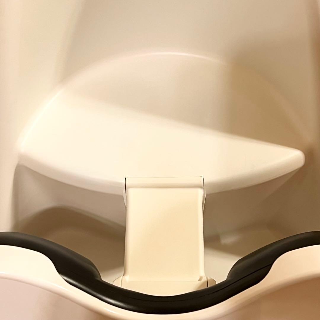 【廃盤品】BABYBJÖRN ハイチェア ホワイト ベビーチェア 折りたたみ