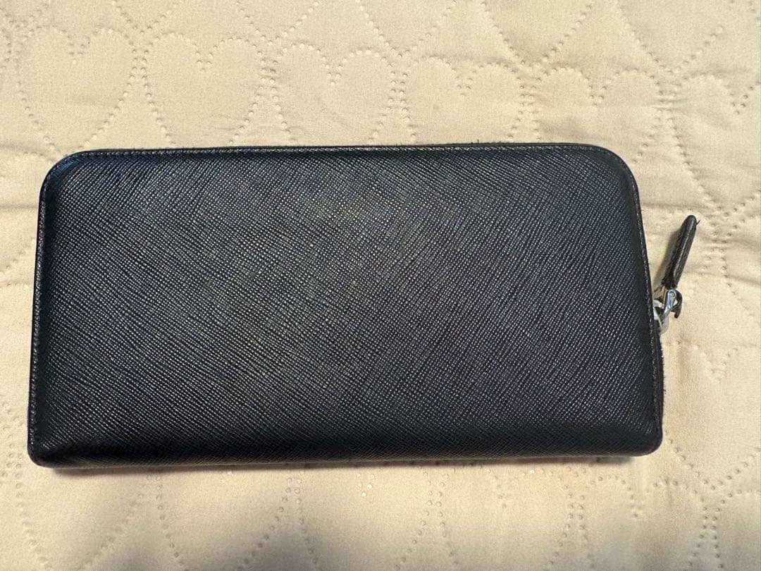 PRADA黒 長財布