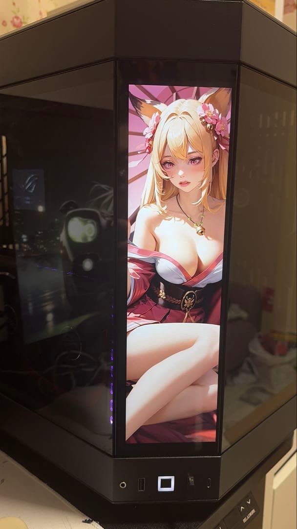 PCケース(自作PC用) HYTE Y60 Black +12.6 LCD DIY KIT