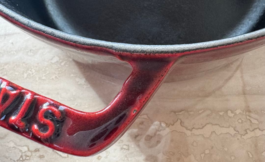 staub 18cm ストゥブ　ラウンド　ココット