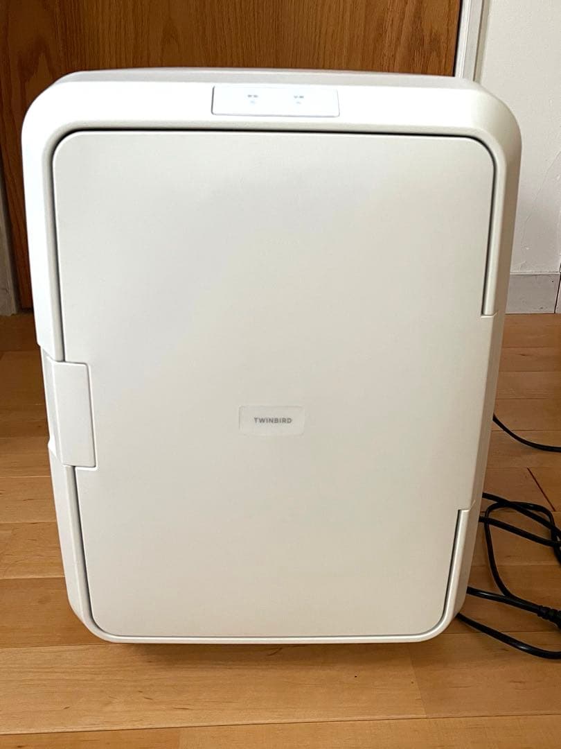 ツインバード 電子適温ボックス保冷保温庫 20L HR-EB08W冷蔵庫キャンプ