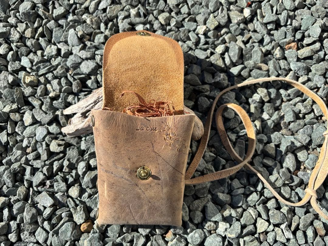 ラクリエ、クードゥミニポーチ