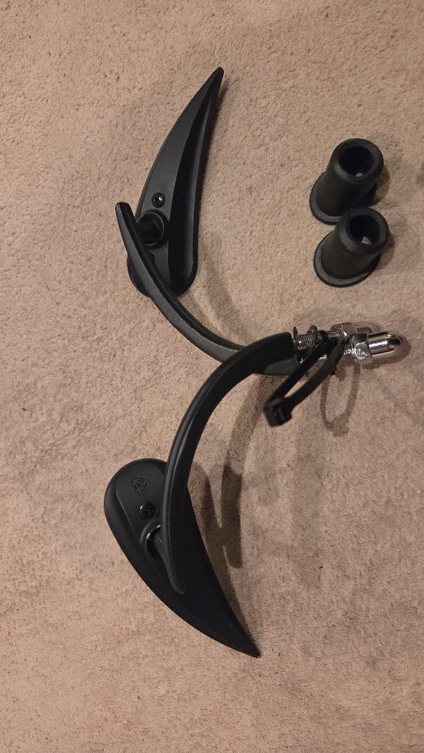 アレンネス　バイクミラー ブラック 取り付け用パーツ付き