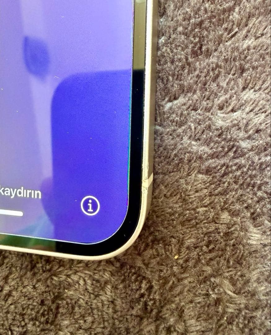 r*-様 Apple iPhone 13 スターライト　128GB 本体