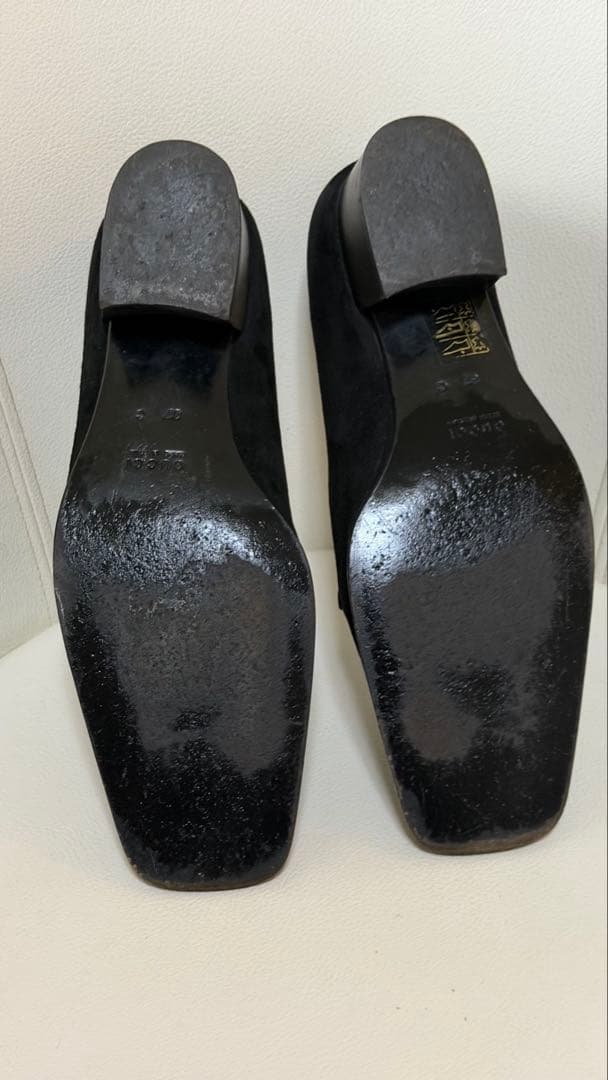 値下げGUCCI レディーススエードパンプス37インチ　ブラック