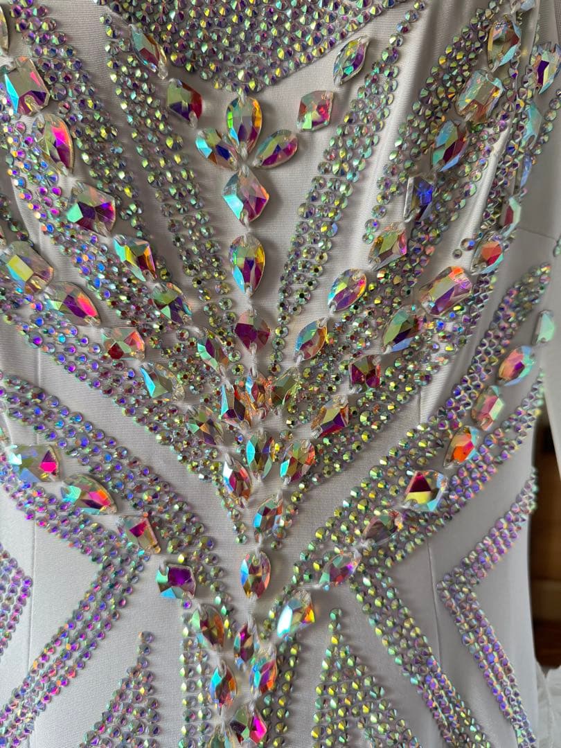 美品　社交ダンスドレス　スタンダードドレス　ホワイトドレス　ふわふわドレス