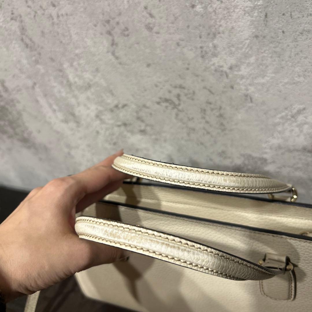 ※ルドルフ様※【GUCCI 】ホワイトレザーハンドバッグ