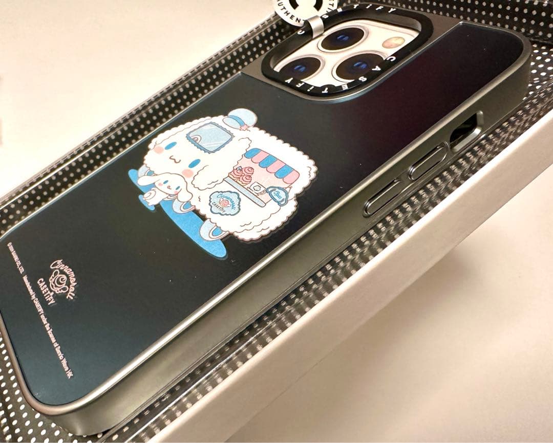 ケースティファイ　シナモン　シナモロール　iPhone14proケース