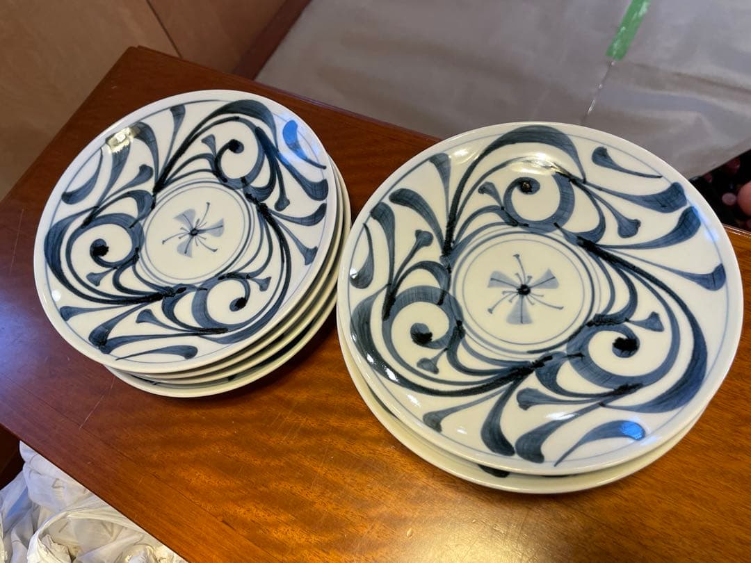 砥部焼 7寸 丸皿 唐草 8枚セット