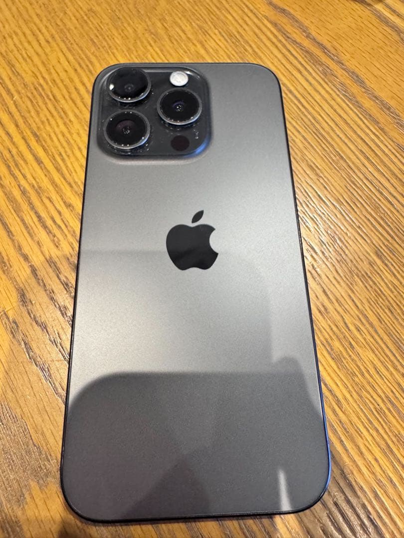 Apple iPhone 15 Pro スペースグレー 256 GB 本体のみ