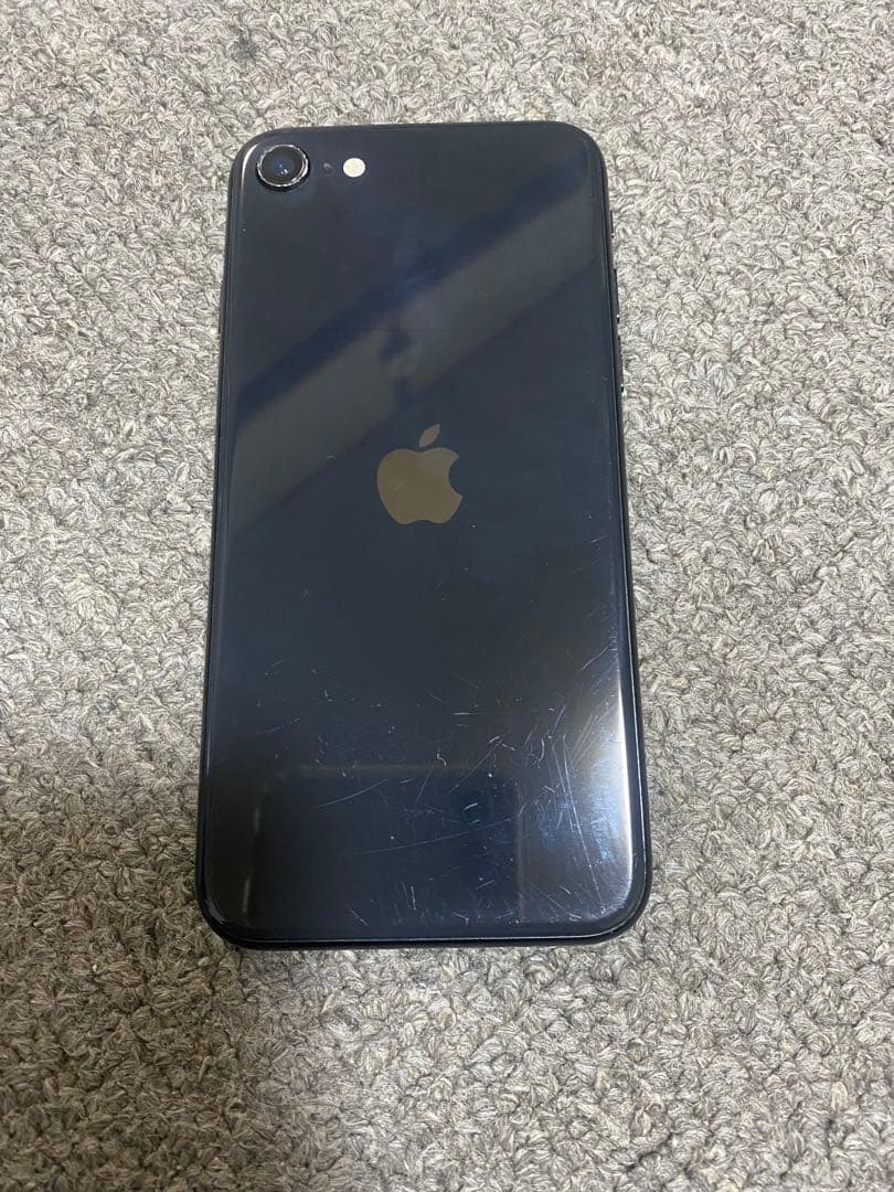 チ*ん様 iPhoneSE第2世代 64GB ブラック SIMフリー 初期化済