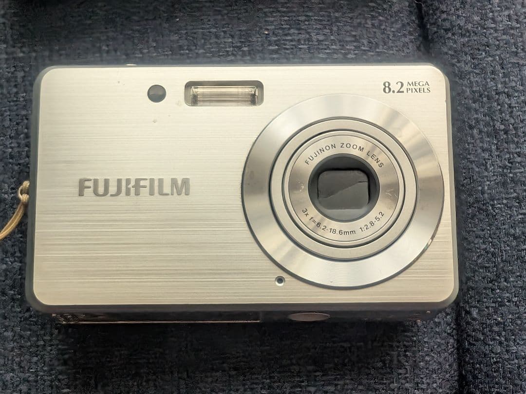 ✨付属品あり FUJIFILM FinePix J10 箱　説明書　充電器他