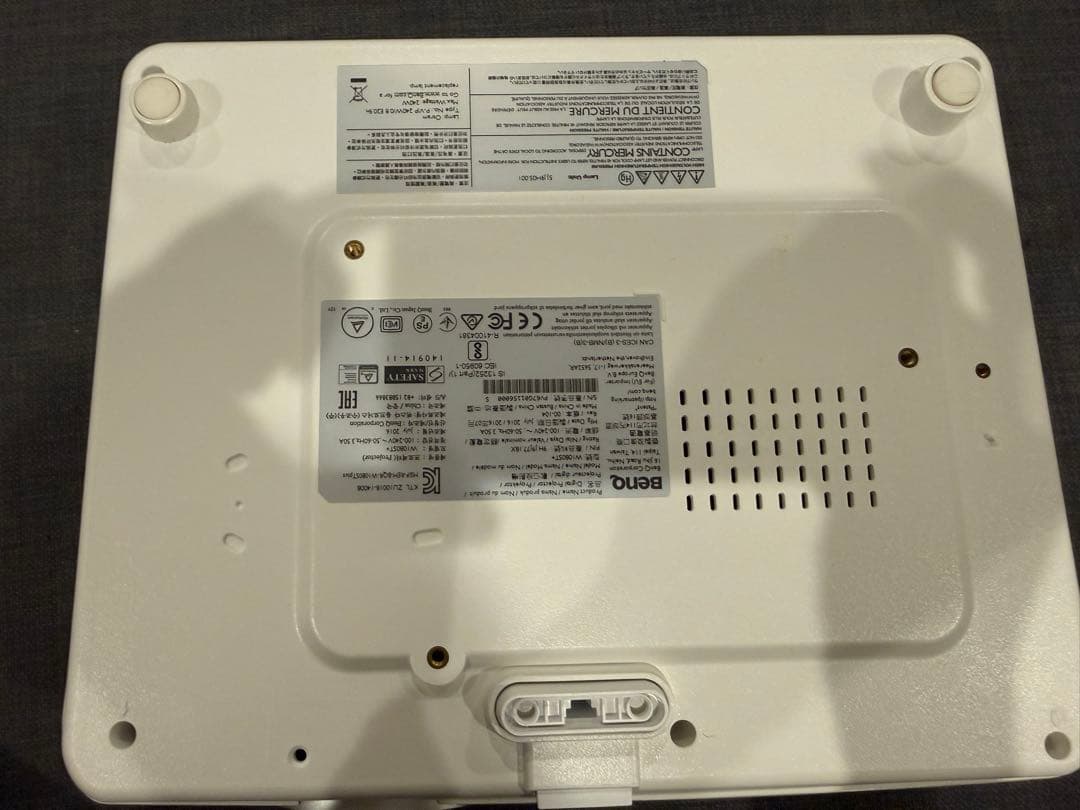 BenQ フルHD 短焦点プロジェクター W1080ST+（リモコン付き）