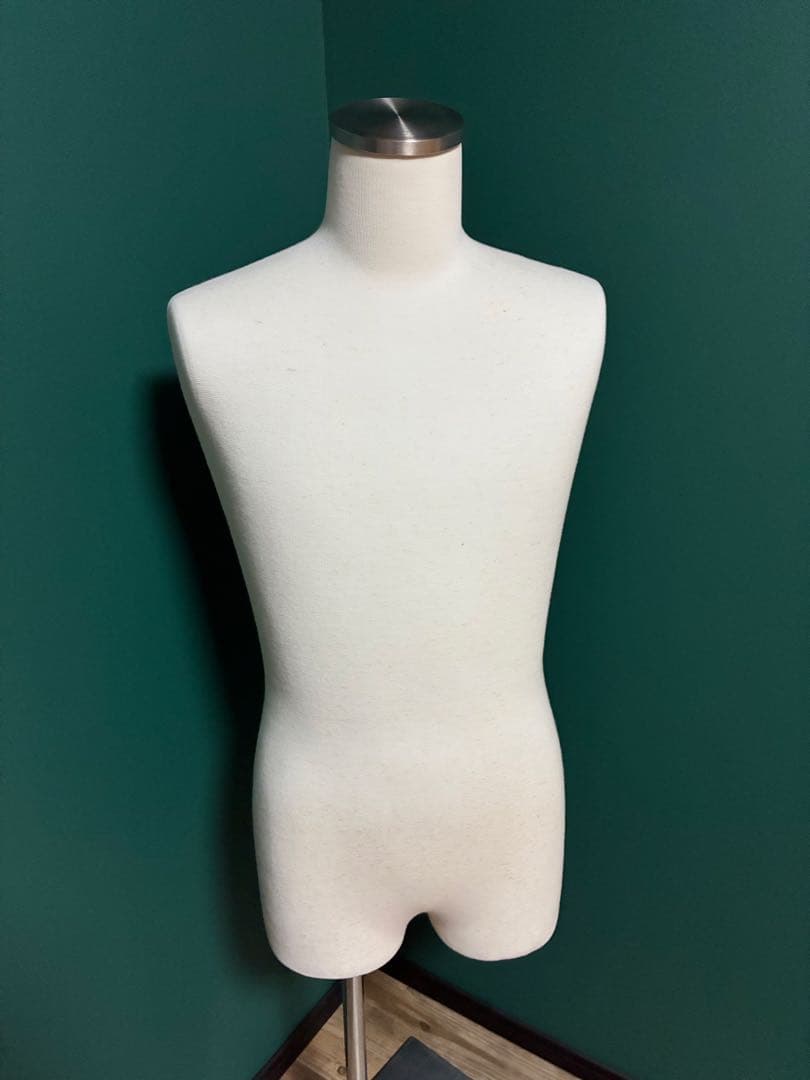 【美品】ステンレストルソー　布製ベージュ　土台付き 男性 木製首 撮影用